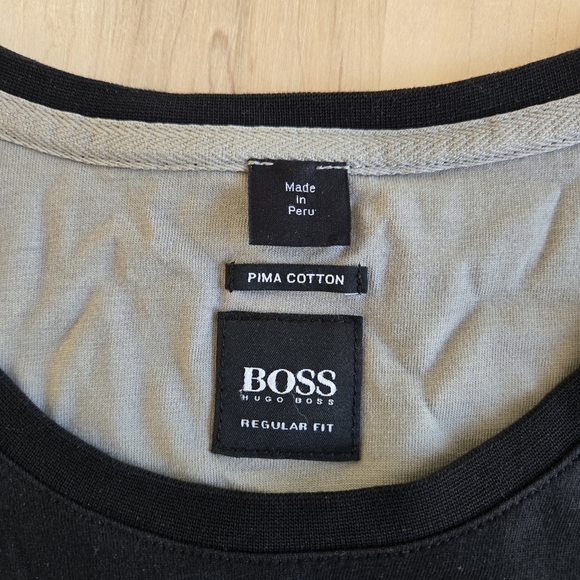 BOSS Men's Black T-Shirt - Picture 5 of 9